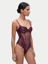Guess Body O6BM06 K5000 Bordowy. Czerwone body Guess, z aplikacjami, z syntetyku. Za 344.99 zł.