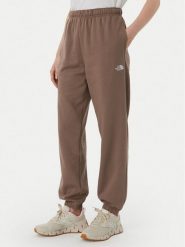 The North Face Spodnie dresowe Evolution Simple Dome NF0A8CWV Brązowy jasny Regular Fit. Brązowe spodnie dresowe damskie The North Face, bez wzorów, z bawełny. Za 279.99 zł.
