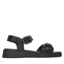 Sandały Lasocki. Czarne sandały damskie Lasocki, bez wzorów, bez obcasa, na płaskiej podeszwie, bez zapięcia. Za 159.99 zł.