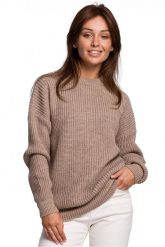 Sweter z grubą przędzą o łańcuszkowym splocie beżowy. Brązowe swetry nierozpinane damskie Polskie swetry, na zimę, l, bez wzorów, z materiału, biznesowe, bez kołnierzyka, bez ramiączek. Za 259.00 zł.