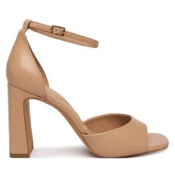 Sandały Aldo. Brązowe kozaki damskie Aldo, bez wzorów, bez obcasa, na słupku, bez zapięcia. Za 419.99 zł.