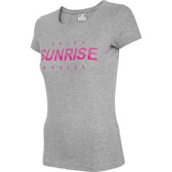 T-shirt damski TSD015 - chłodny jasny szary melanż. Szare t-shirty damskie 4F, bez wzorów, bez kołnierzyka, bez ramiączek. W wyprzedaży za 34.99 zł.