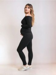 Legginsy MAMA - czarny. Czarne legginsy damskie Sinsay, bez wzorów. W wyprzedaży za 24.99 zł.