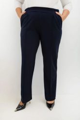 Klasyczne granatowe spodnie z gumką i kieszeniami On Repeat czarne Plus Size Oversize. Czarne spodnie materiałowe damskie Moda Size Plus Iwanek, bez wzorów, z elastanu, biznesowe, plus size, krótkie. Za 169.90 zł.