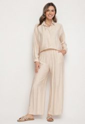 Beżowy Komplet o Kroju Oversize Koszula i Spodnie Ulosarenia. Brązowe koszule damskie Born2be, l, z aplikacjami, eleganckie, bez kołnierzyka, bez ramiączek. Za 109.99 zł.