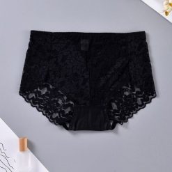 Majtki koronkowe z pełnym tyłem eleganckie Heidine. Brązowe majtki damskie Intica, z koronki. Za 59.00 zł.