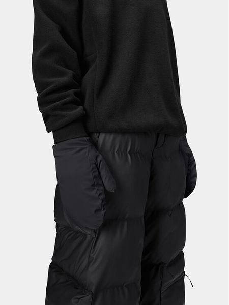 Rains Rękawiczki Alta Puffer Mittens W2T3 16070 Czarny. Czarne rękawiczki męskie Rains, bez wzorów, z dzianiny. Za 149.99 zł.