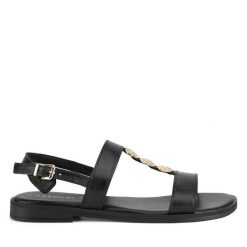 Sandały Lasocki. Czarne sandały damskie Lasocki, bez wzorów, bez obcasa, na płaskiej podeszwie, bez zapięcia. Za 127.99 zł.
