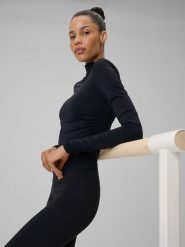 4F Longsleeve do jogi slim szybkoschnący damski - czarny S. Czarne koszulki sportowe damskie 4F, l, bez wzorów, bez ramiączek, na jogę i pilates. Za 129.99 zł.