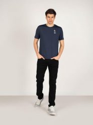 North Sails X Prada T-shirt "Foehn" | 45 2302 000 | T-shirt Foehn | Mężczyzna | Granatowy. Niebieskie t-shirty męskie North Sails, m, z aplikacjami, z poliesteru, bez kołnierzyka, bez ramiączek. W wyprzedaży za 199.00 zł.