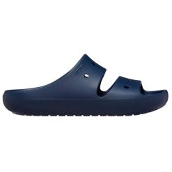 Klapki damskie Crocs Classic V2. Niebieskie klapki damskie Crocs, bez wzorów, z materiału, klasyczne, bez obcasa, bez zapięcia. Za 135.99 zł.