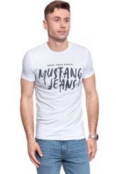 MUSTANG T SHIRT Aaron C Print 1009531 2045. T-shirty męskie Mustang, m, bez wzorów, bez kołnierzyka, bez ramiączek. Za 69.99 zł.