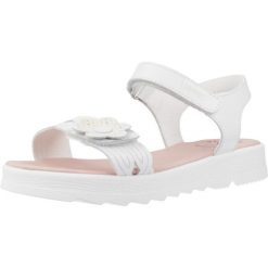 Sandały PABLOSKY 431400P Biały. Białe buty zimowe męskie Pablosky, bez wzorów, ze skóry, bez obcasa, bez zapięcia. Za 202.99 zł.