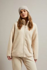 Bluza zapinana na zamek beżowa. Brązowe bluzy damskie MOODO, m, bez wzorów, z poliesteru, bez ramiączek, bez kaptura. W wyprzedaży za 74.99 zł.