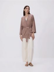 Sweter kimono - brązowy. Brązowe swetry nierozpinane damskie Reserved, l, bez wzorów, z bawełny, bez kołnierzyka, bez ramiączek. Za 139.99 zł.