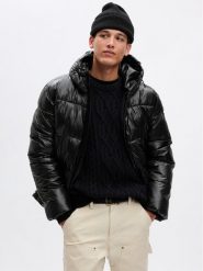 Gap Kurtka zimowa 816437-01 Czarny Regular Fit. Czarne kurtki męskie GAP, na zimę, m, bez wzorów, z syntetyku, bez kaptura. Za 719.99 zł.