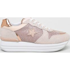 Trussardi Jeans - Buty. Czerwone obuwie sportowe damskie TRUSSARDI JEANS, bez wzorów, z gumy, z okrągłym noskiem, bez zapięcia, Adidas Advantage, climacool (adidas). W wyprzedaży za 499.90 zł.