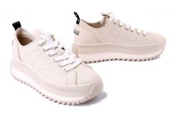TAMARIS 23731-41 418 ivory, półbuty damskie. Brązowe półbuty damskie Tamaris, bez wzorów, bez obcasa, bez zapięcia. Za 329.90 zł.