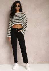 Czarne Jeansy Mom Fit High Waist Kasena. Czarne jeansy damskie Renee, bez wzorów, z jeansu, klasyczne, z podwyższonym stanem. Za 89.99 zł.