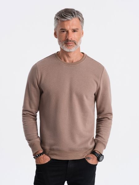 Bluza męska bez kaptura BASIC - jasnobrązowa V8. Brązowe bluzy męskie Ombre Clothing, m, bez wzorów, z bawełny, bez ramiączek, bez kaptura. W wyprzedaży za 39.99 zł.