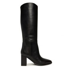 Kozaki Guess. Czarne kozaki damskie Guess, z aplikacjami, bez obcasa, na słupku, bez zapięcia. Za 1,139.00 zł.