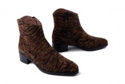 WONDERS D-1801 tabac, botki damskie. Brązowe botki damskie Wonders, bez wzorów, bez obcasa, bez zapięcia. Za 575.92 zł.