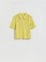 Sweter z krótkim rękawem - zielony. Zielone swetry nierozpinane damskie Reserved, l, bez wzorów, z dzianiny, bez kołnierzyka, bez ramiączek. Za 99.99 zł.