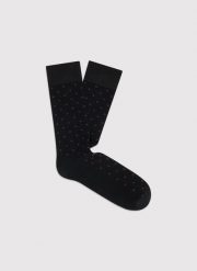 Skarpety w kropki. Czarne skarpety męskie Pako Lorente, bez wzorów, z bawełny. Za 39.99 zł.