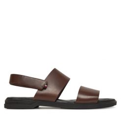 Sandały Tommy Hilfiger. Brązowe sandały męskie Tommy Hilfiger, bez wzorów, bez zapięcia. Za 309.99 zł.