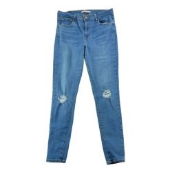 Second life - Levi Strauss damskie jeansy 720 - Stan bardzo dobry. Niebieskie jeansy damskie Levi's®, bez wzorów, z denimu, casualowe, długie. Za 127.76 zł.
