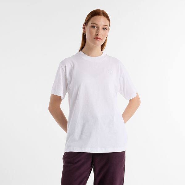 Koszulka damska New Balance WT41501WT – biała. Białe bluzki damskie New Balance, m, bez wzorów, z materiału, eleganckie, bez kołnierzyka, bez ramiączek. Za 169.99 zł.