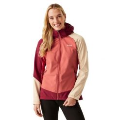 Kurtka Damska Desoto X Soft Shell. Czerwone kurtki sportowe damskie Regatta, m, bez wzorów, z elastanu, bez ramiączek, z kapturem, trekkingowe. Za 169.99 zł.
