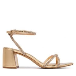 Sandały Aldo. Żółte sandały damskie Aldo, bez wzorów, bez obcasa, na słupku, bez zapięcia. Za 319.99 zł.