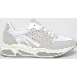 Mustang - Buty. Białe obuwie sportowe damskie Mustang, bez wzorów, z materiału, bez zapięcia, climacool (adidas). W wyprzedaży za 249.90 zł.