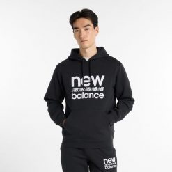Bluza męska New Balance MT51941BK – czarna. Czarne bluzy męskie New Balance, m, z aplikacjami, z bawełny, z kapturem. Za 249.99 zł.