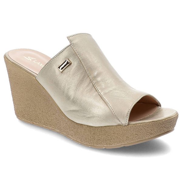 Złote Klapki Lamanti Skórzane Buty Damskie. Żółte klapki damskie LAMANTI, na lato, bez wzorów, ze skóry, eleganckie, bez obcasa, na koturnie, bez zapięcia. Za 239.00 zł.