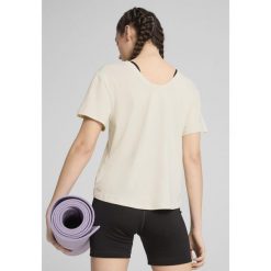 Damska luźna koszulka MOVE CLOUDSPUN PUMA Alpine Snow White. Białe koszulki sportowe damskie Puma, l, bez wzorów, bez ramiączek. W wyprzedaży za 84.00 zł.