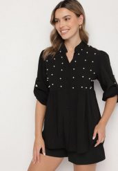 Czarna Koszula z Wiskozą Ozdobiona Perełkami Tanavitia. Czarne koszule damskie Born2be, bez wzorów, z jeansu, eleganckie, bez kołnierzyka, bez ramiączek. Za 69.99 zł.