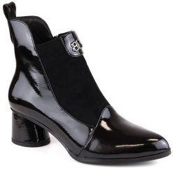 Botki damskie na obcasie czarne D&A S.Barski Premium Collection MR870-96. Czarne botki damskie S.BARSKI, z aplikacjami, ze skóry ekologicznej, eleganckie, bez obcasa, na obcasie, bez zapięcia. Za 165.00 zł.