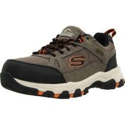 Buty trekkingowe Skechers Selmen Cormack brązowe. Brązowe trekkingi męskie Skechers, z materiału, bez zapięcia. Za 411.35 zł.