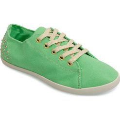 Zielone Materiałowe Trampki Z Ćwiekami VB67 Zielony. Zielone trampki i tenisówki damskie ButyModne, bez wzorów, z materiału, bez zapięcia. Za 63.99 zł.