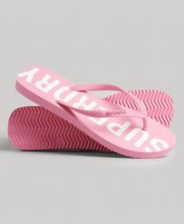 Superdry Klapki Code Core Sport z gumy — Marne Pink/Optic. Czerwone klapki damskie Superdry, bez wzorów, z gumy, sportowe, bez obcasa, bez zapięcia. Za 145.75 zł.