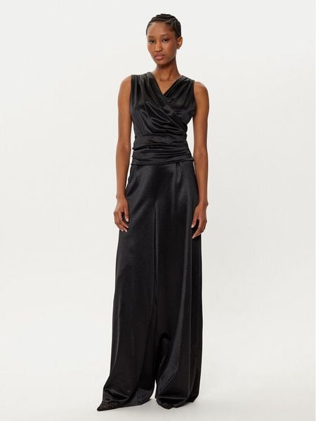 BOSS Kombinezon Eluvini 50528621 Czarny Regular Fit. Czarne sukienki damskie Boss, s, bez wzorów, z syntetyku, bez kołnierzyka, bez ramiączek. Za 1,139.00 zł.