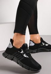 Czarne Buty Sportowe przed Kostkę z Perforacją Shoseal. Czarne obuwie sportowe damskie Renee, bez wzorów, bez zapięcia. Za 49.99 zł.