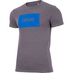T-shirt męski TSM009 - średni szary melanż. Szare t-shirty męskie 4F, m, bez wzorów, bez kołnierzyka, bez ramiączek. W wyprzedaży za 34.99 zł.