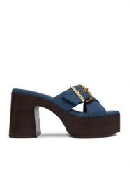 Guess Jeans Klapki CEO-JD421-3 Niebieski. Niebieskie klapki damskie Guess Jeans, z aplikacjami, z jeansu, bez obcasa, bez zapięcia. Za 329.99 zł.