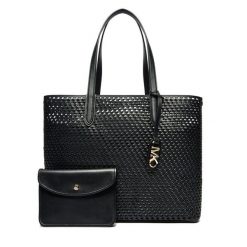 Torebka MICHAEL Michael Kors. Czarne shopperki damskie MICHAEL Michael Kors, bez wzorów, bez dodatków. Za 1,189.00 zł.
