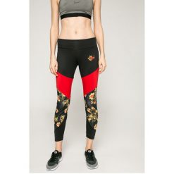 Nike Sportswear - Legginsy. Czarne legginsy damskie Nike Sportswear, bez wzorów, z bawełny. W wyprzedaży za 99.90 zł.