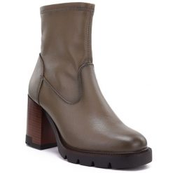 Botki damskie na słupku khaki Potocki 12419. Brązowe botki damskie POTOCKI, bez wzorów, z materiału, bez obcasa, na słupku, bez zapięcia. Za 199.99 zł.
