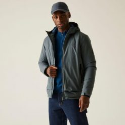 Kurtka męska przejściowa przeciwdeszczowa Winsar. Niebieskie kurtki męskie Regatta, m, bez wzorów, z puchu, sportowe, bez kaptura. W wyprzedaży za 262.49 zł.